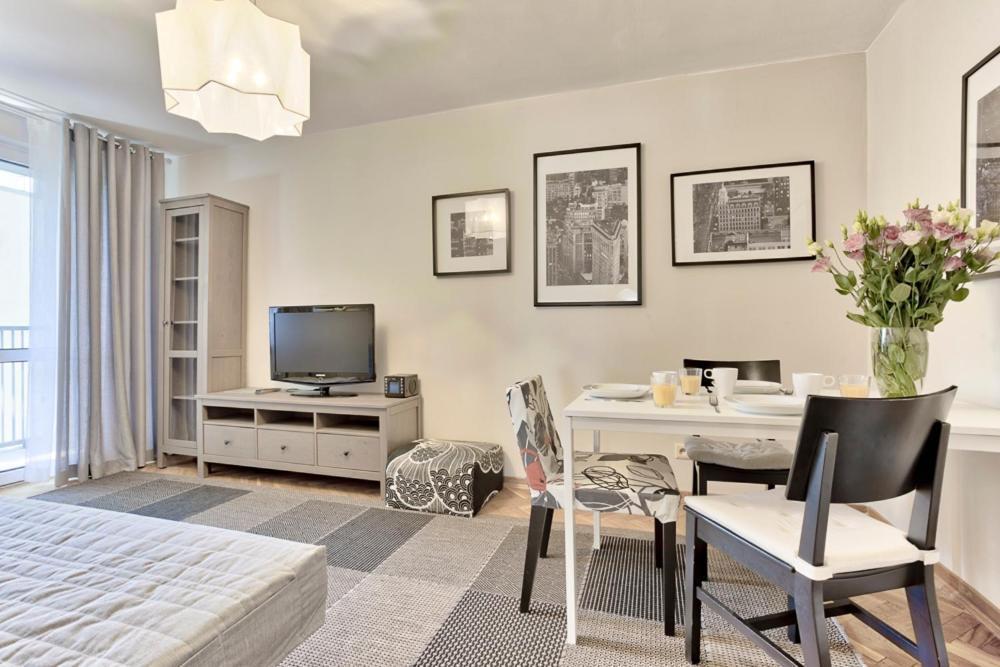 Tyzenhauz Apartments Lobzowska Street Cracovia Esterno foto